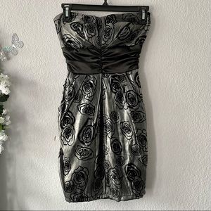 Wet Seal Black & Silver Flower Mini Tube Dress - Size XS (XXS/XS)